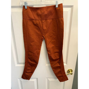 Fabletics Sync Seamless High-Waisted 7/8 leggings in a burnt brick S/M